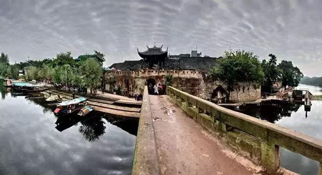 侏罗纪世界进化